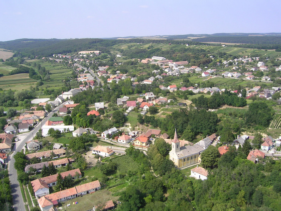 Bakonyalja and Bársonyos